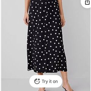 Ann Taylor Dotted Crepe Button-Front Midi Skirt – Women’s Size 10 – Like New